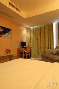 The Seven Hotel Yichang Extérieur photo